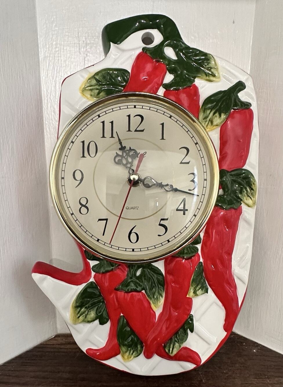 KMC Vintage Quartz Ceramic Red Chili Peppers Clock Retro MCM TESTED